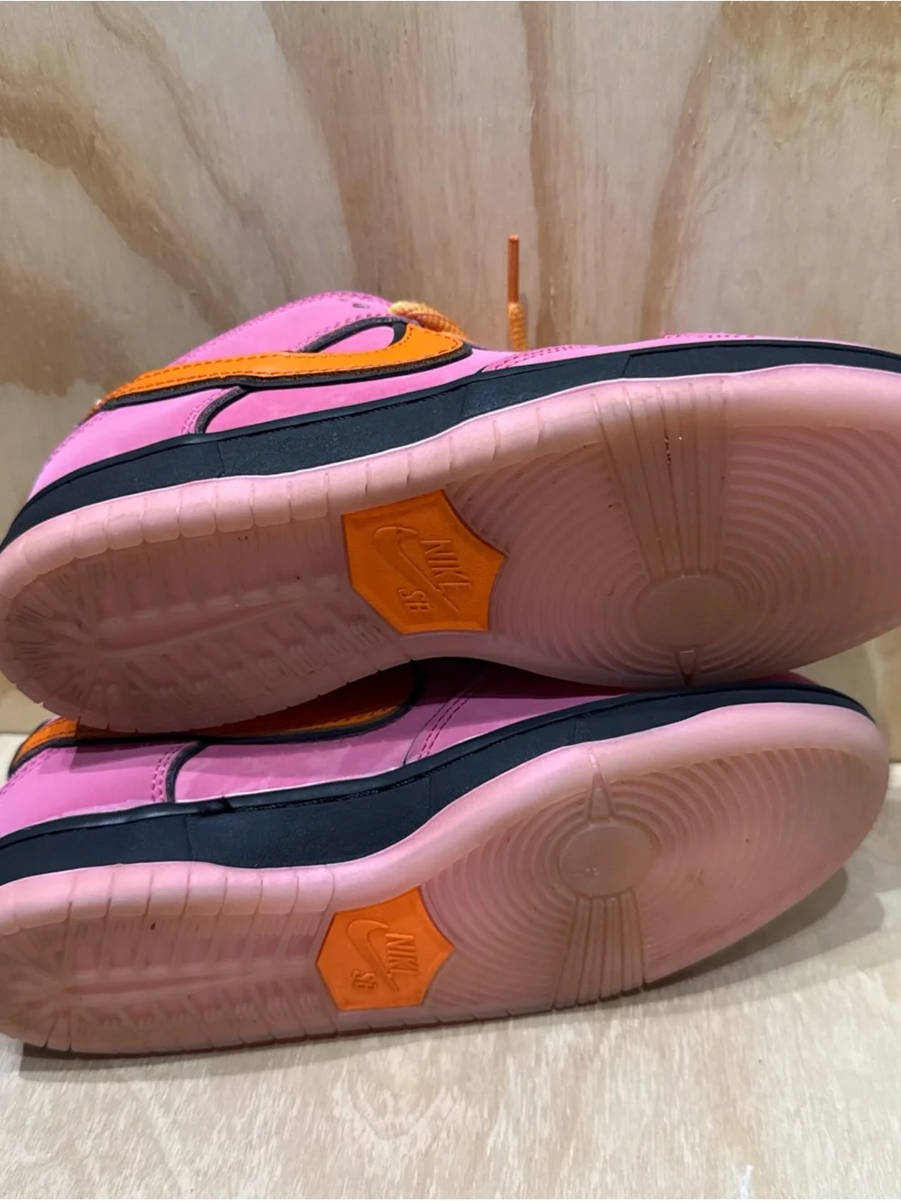 Nike SB Dunk Low Pro QS x The Powerpuff Girls Blossom  FD2631-600 Size 7